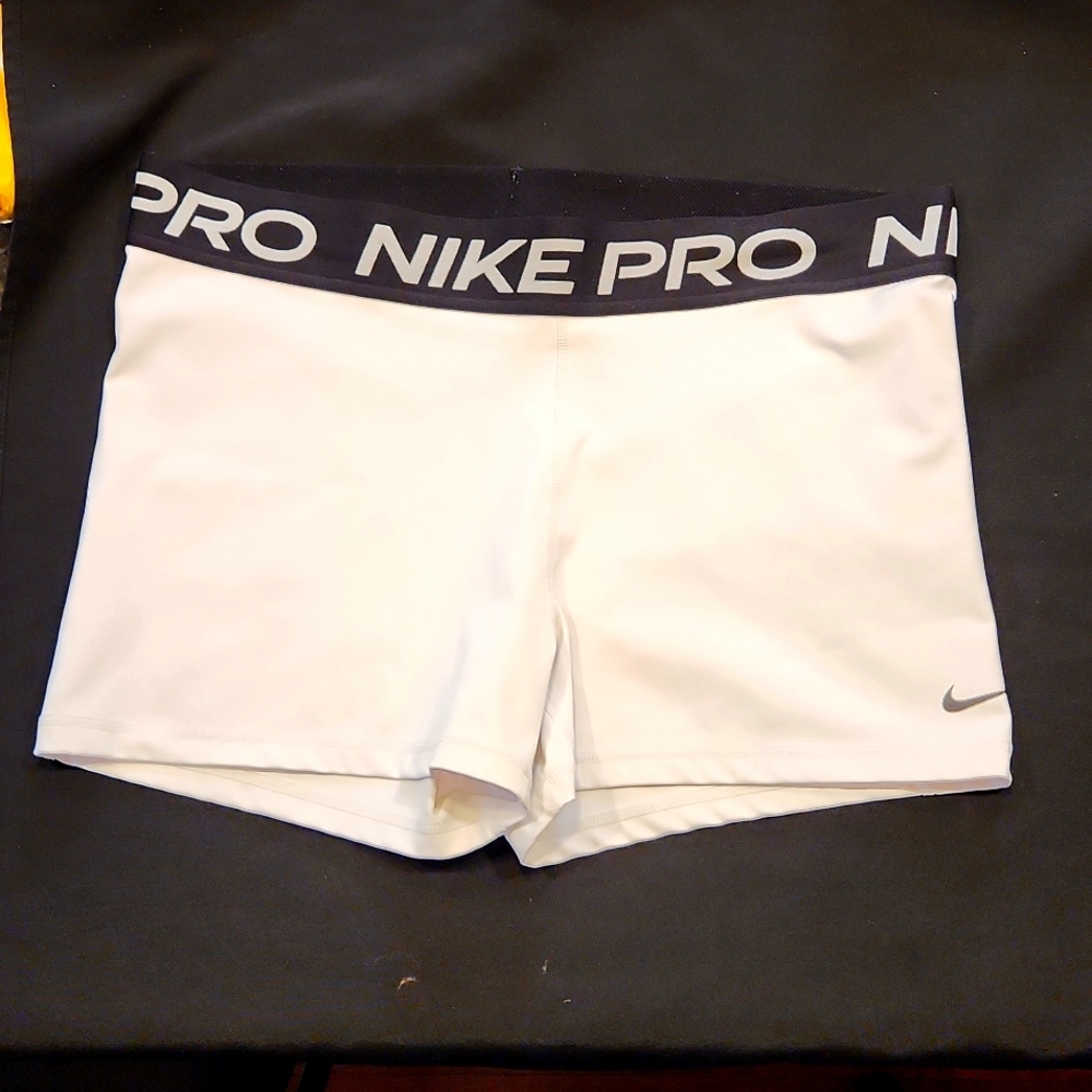 Nike Pro Dri-fit shorts XL (womens)